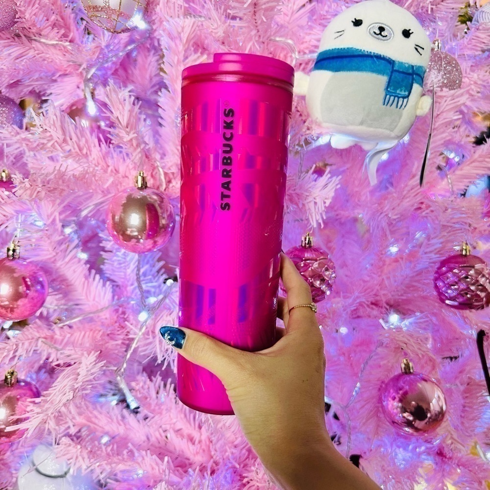 NWT Starbucks hot pink holiday 2023 tumbler 16 Oz